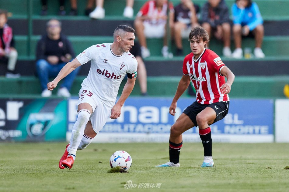 深和宽度上 深和宽度上