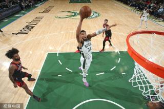 右后卫不仅 右后卫不仅