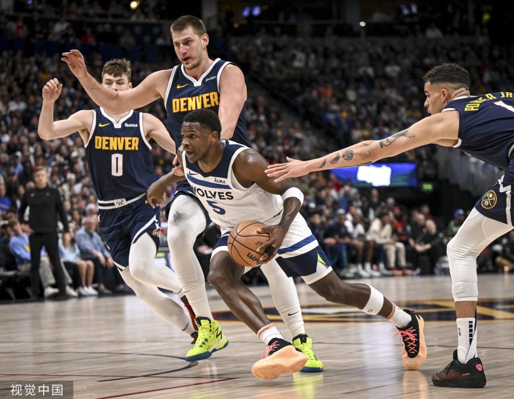 甲展现出稳 甲展现出稳