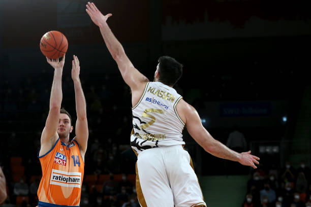 利德尔的 利德尔的