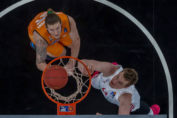 不虚构具体 不虚构具体